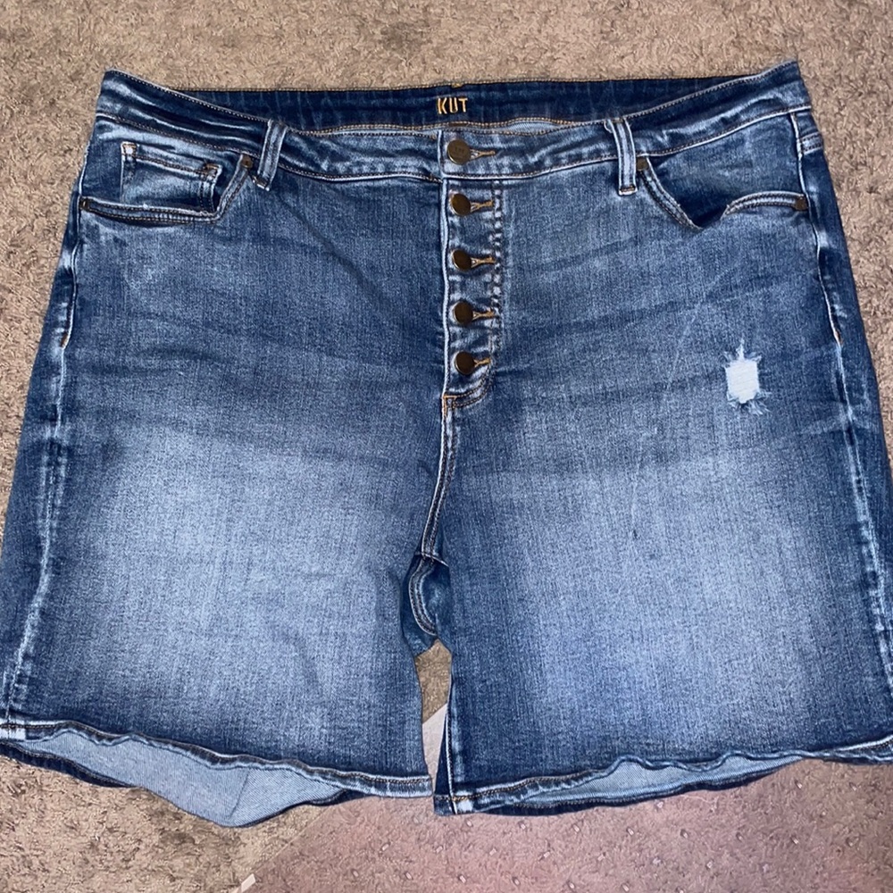 Kut from the kloth high rise boyfriend shorts midi loose button fly 18w
